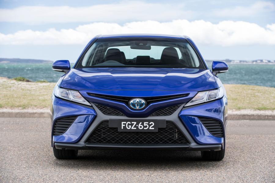  Toyota Camry Ascent Sport Hybrid 2017 года  (AU) (фото 6 из 12)